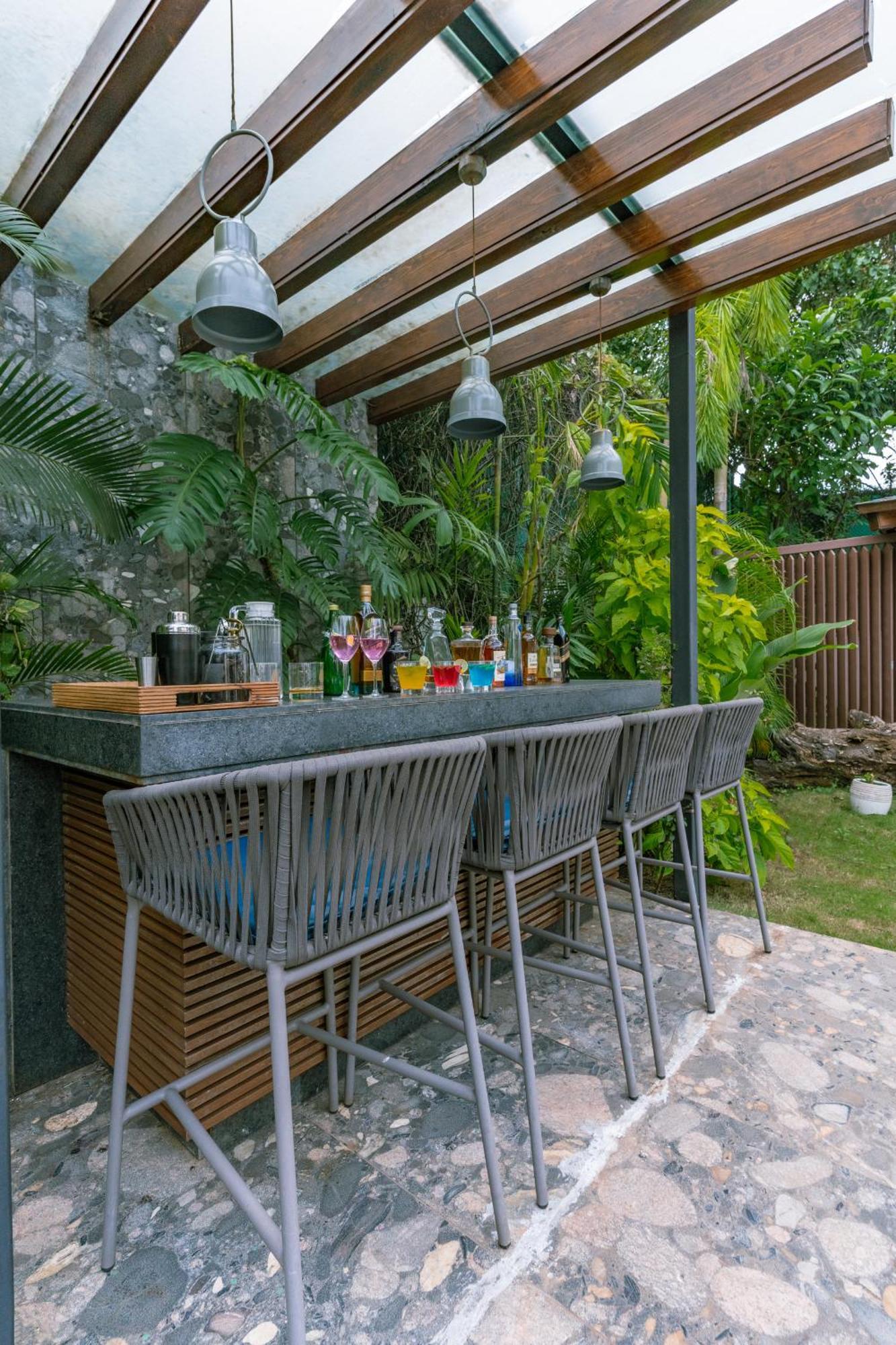 Azara Beach House - 5 Bhk Designer Villa, Candolim Beach Exterior foto